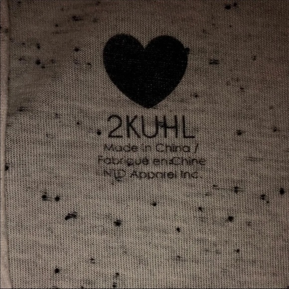 2Kuhl White Tee with Black Design & Cuffed Sleeves - Picture 5 of 6